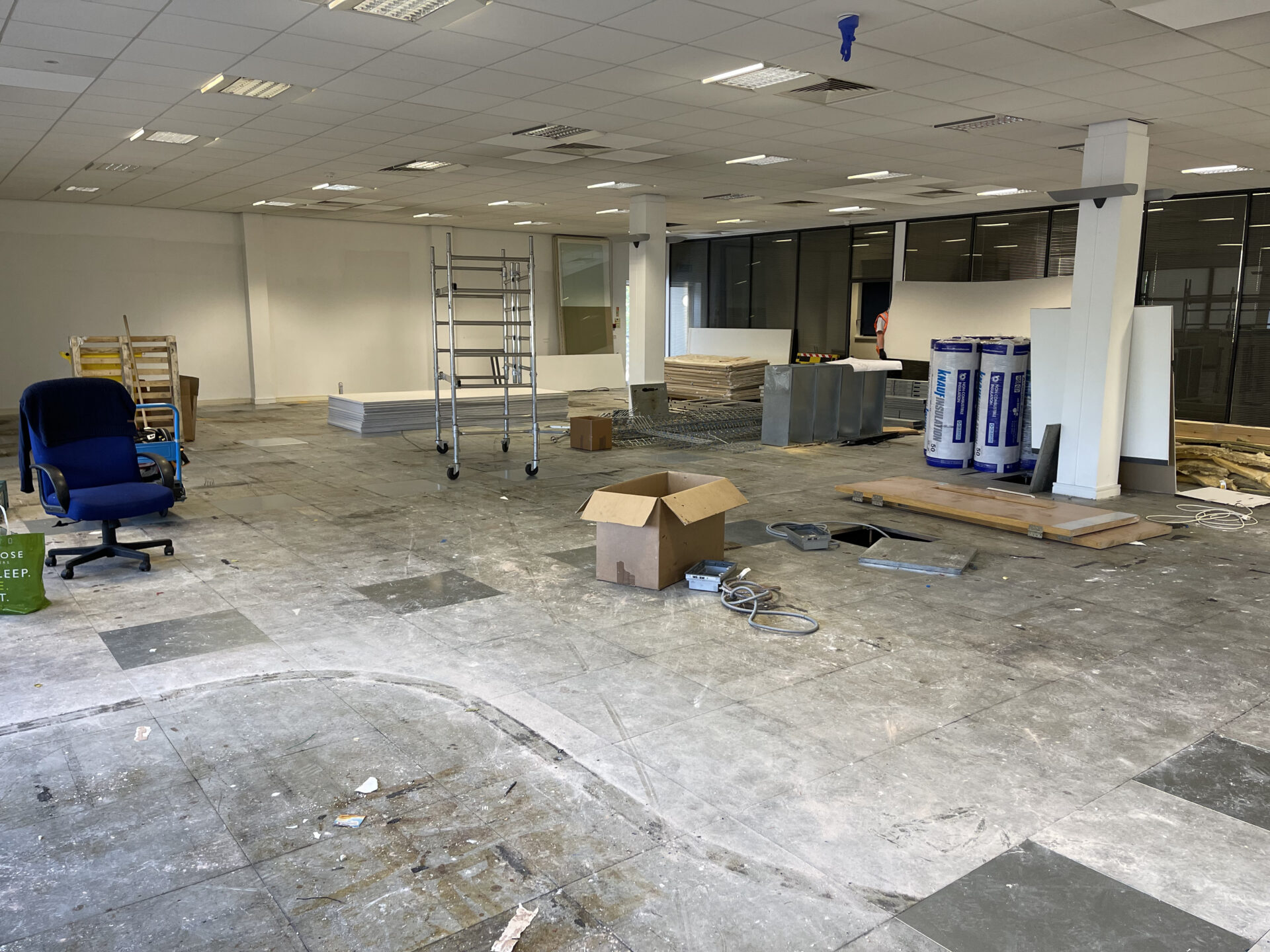 modern office partitions