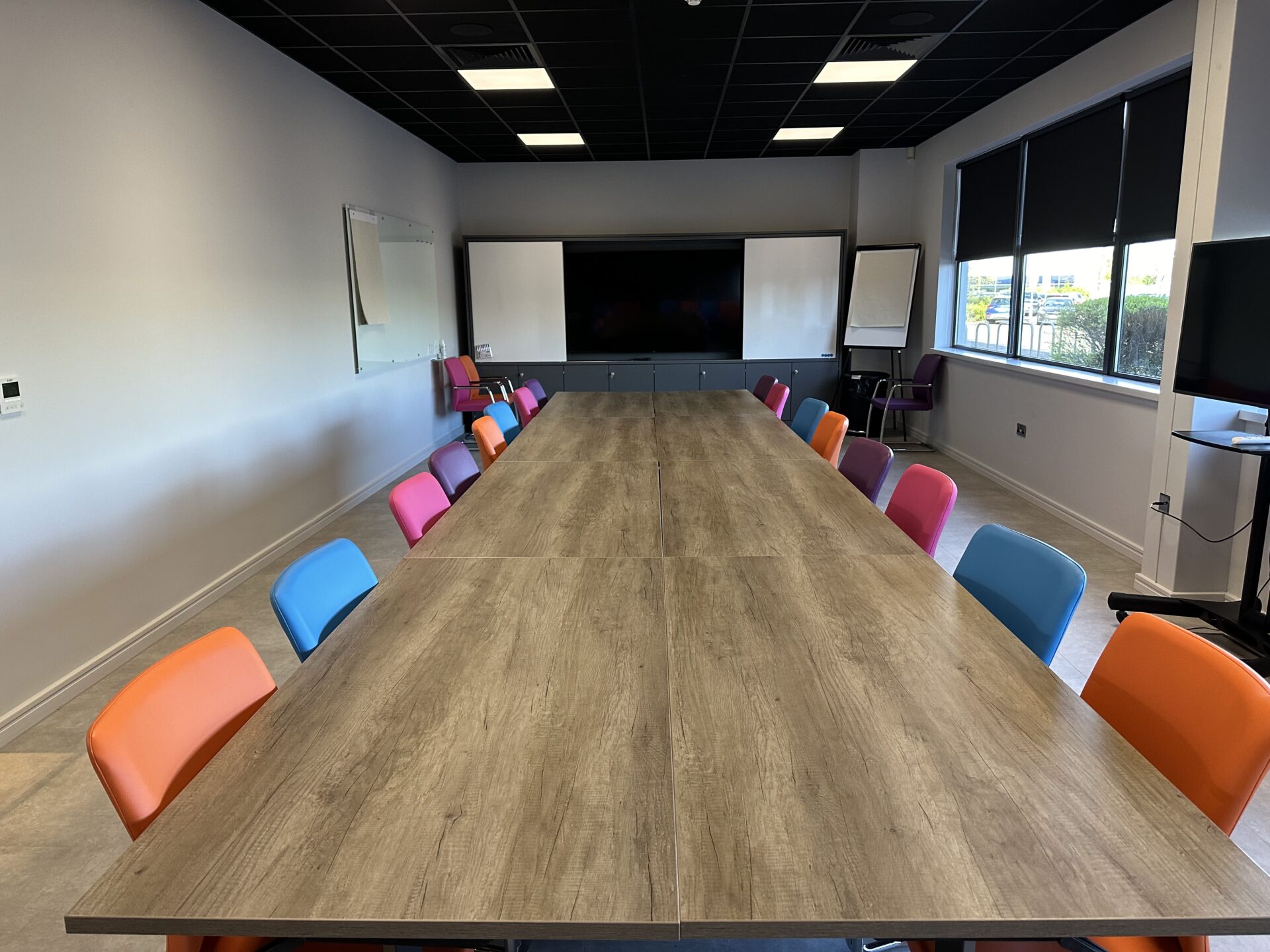Transforming an Empty Office Space